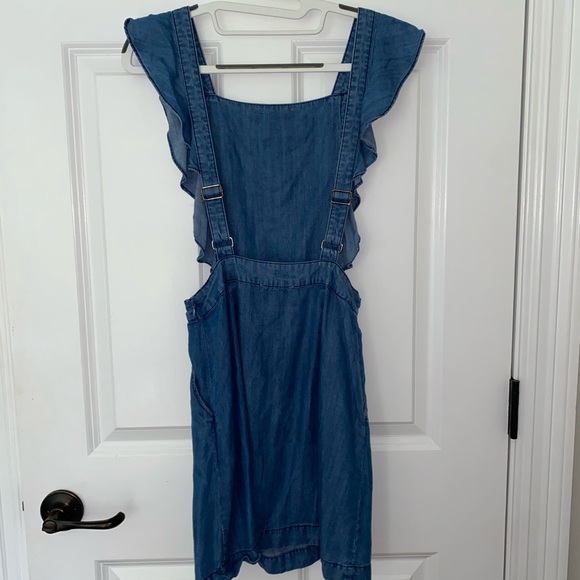 Ruffle sleeve dress - Picture 2 of 2